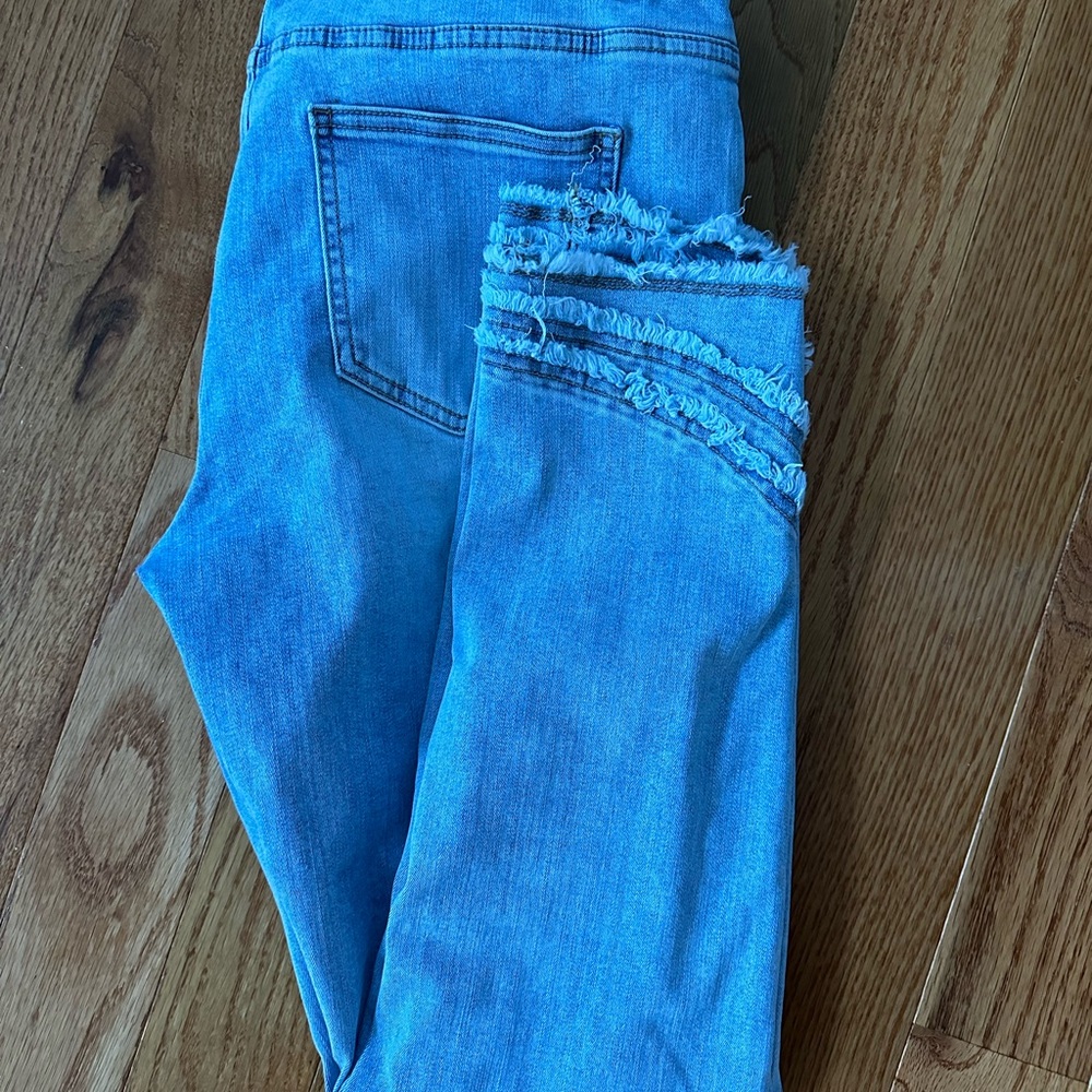 Charlie Jeans with Ankle Detail
